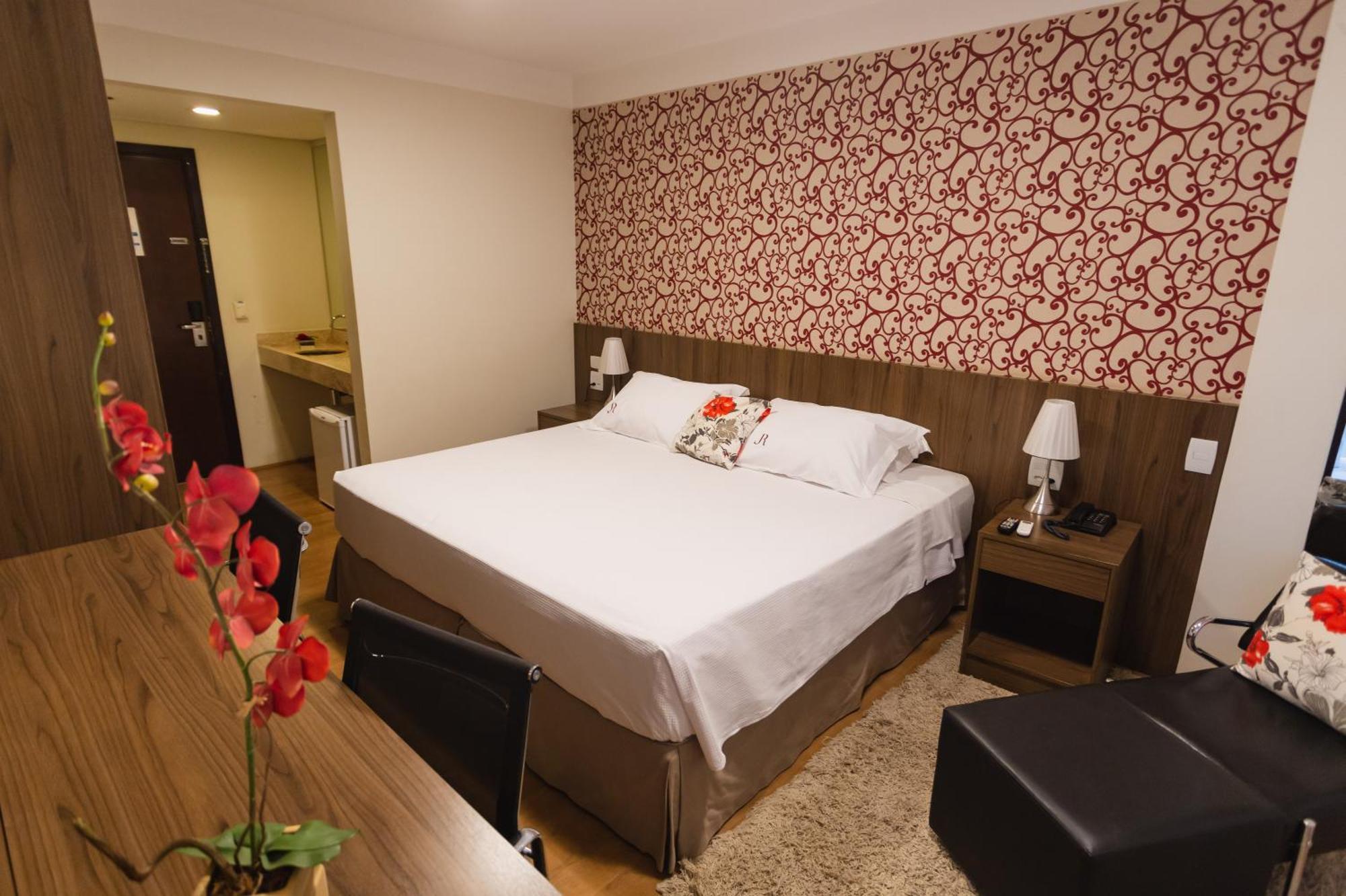 Jr Hotel