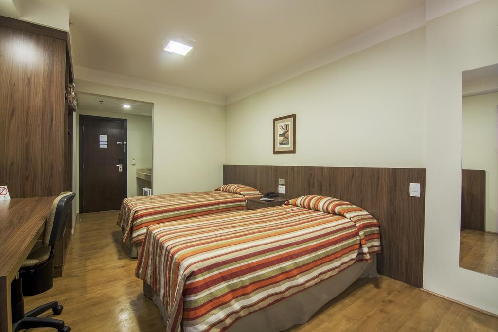 Jr Hotel