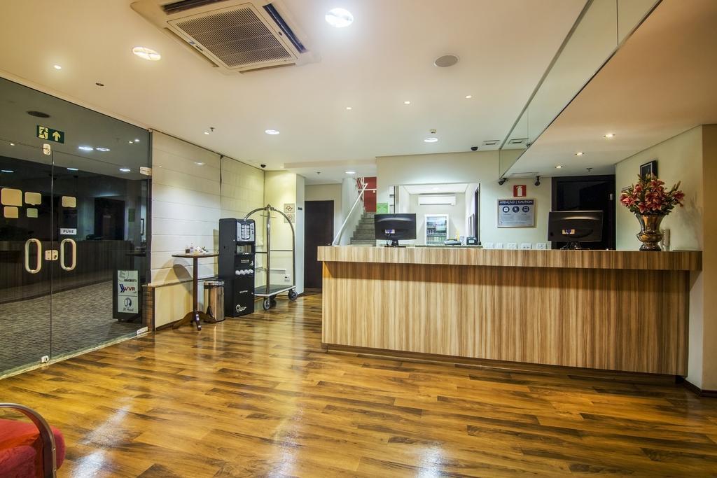 Hotel Jr
